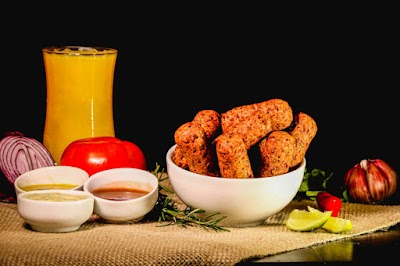 Primos Salgados e Açaí